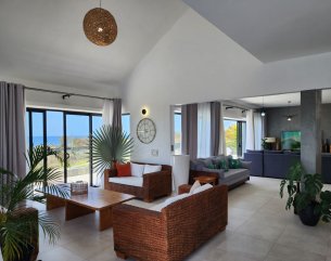 Maison/Villa - 4 chambres - 250 m²