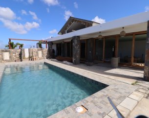 Maison/Villa - 4 chambres - 260 m²