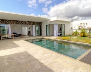 Maison/Villa - 4 chambres - 261 m²