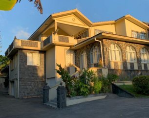Maison/Villa - 4 chambres - 460 m²