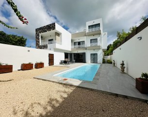 Maison/Villa - 5 chambres - 500 m²