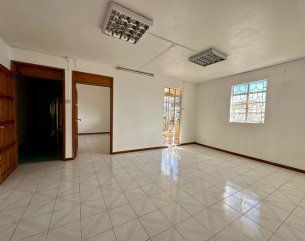 Office - 100 m²