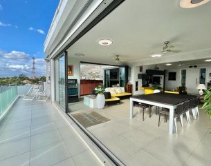 Penthouse - 3 Bedrooms - 230 m²