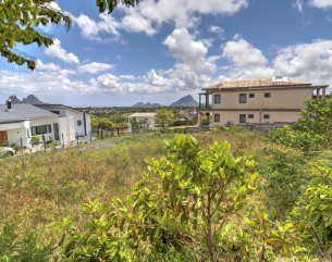 Residential land - 1178 m²