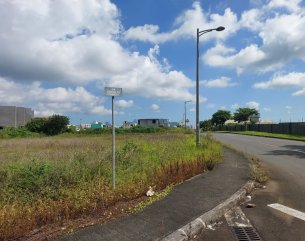 Residential land - 715 m²
