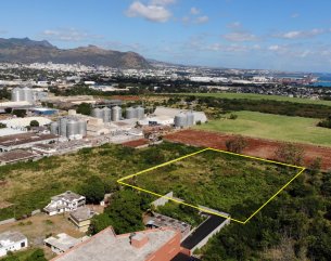 Terrain commercial - 12663 m²