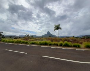 Terrain résidentiel - 690 m²