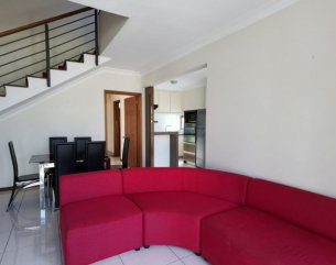 Townhouse / Duplex - 3 Bedrooms - 190 m²