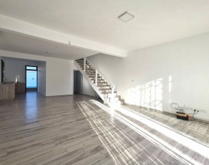 Townhouse/Duplex - 4 chambres - 155 m²