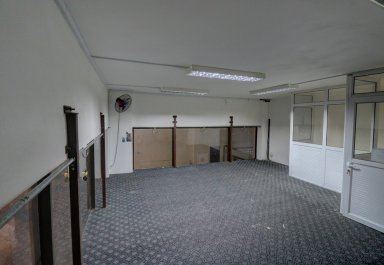 Commercial space - 68 m²