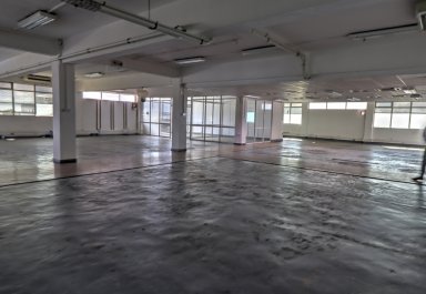 Commercial space - 885 m²