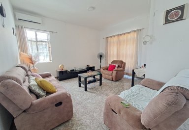 House / Villa - 3 Bedrooms - 200 m²