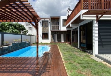 House / Villa - 3 Bedrooms - 219 m²