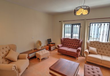 House / Villa - 3 Bedrooms - 300 m²