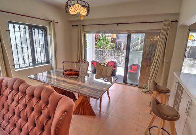 House / Villa - 3 Bedrooms - 300 m²