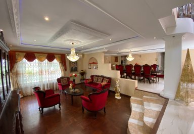 House / Villa - 4 Bedrooms - 350 m²