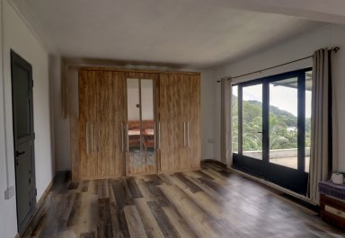 Maison/Villa - 4 chambres - 195 m²