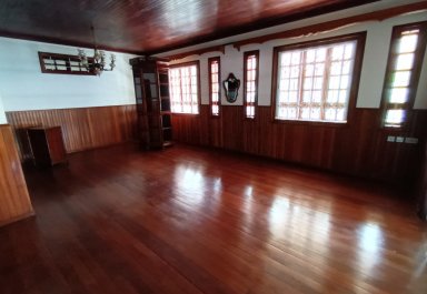 Maison/Villa - 4 chambres - 265 m²