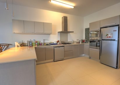 Apartment - 3 Bedrooms - 140 m²