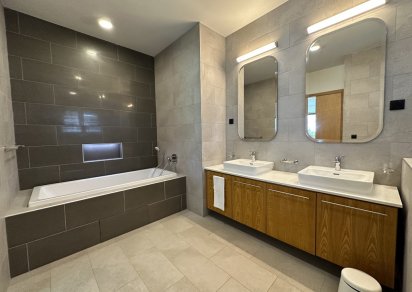 Apartment - 3 Bedrooms - 155 m²