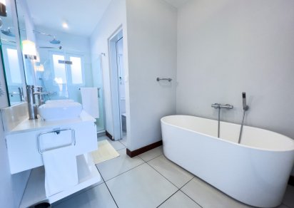 Apartment - 3 Bedrooms - 162 m²