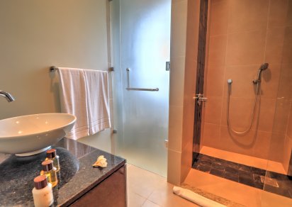 Apartment - 3 Bedrooms - 184 m²