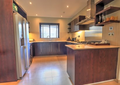 Apartment - 3 Bedrooms - 184 m²