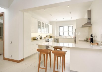 Apartment - 3 Bedrooms - 190 m²
