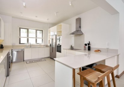 Apartment - 3 Bedrooms - 190 m²