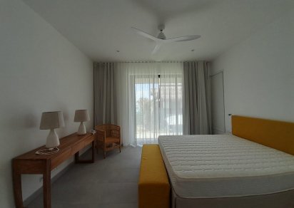 Apartment - 3 Bedrooms - 199 m²