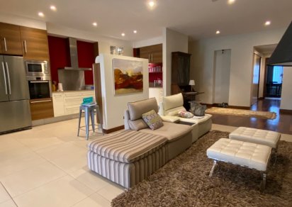 Apartment - 3 Bedrooms - 200 m²