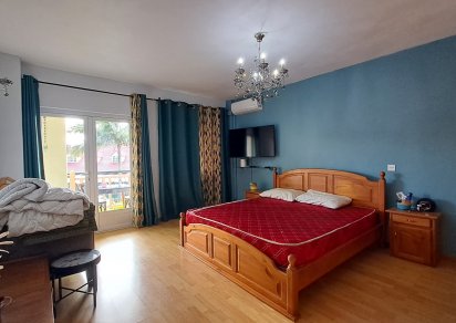 Apartment - 3 Bedrooms - 200 m²