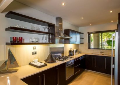 Apartment - 3 Bedrooms - 215 m²