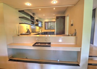Apartment - 3 Bedrooms - 215 m²