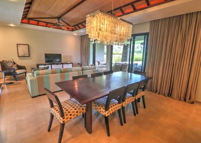 Apartment - 3 Bedrooms - 215 m²