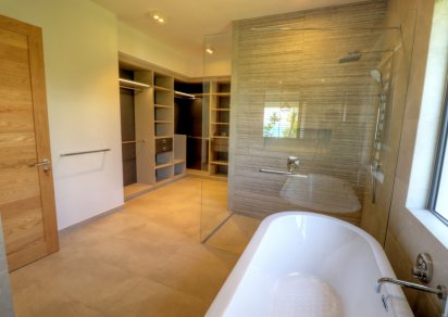 Apartment - 3 Bedrooms - 222 m²