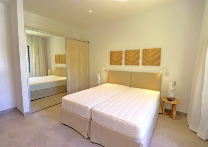 Apartment - 3 Bedrooms - 222 m²