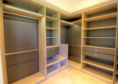 Apartment - 3 Bedrooms - 222 m²