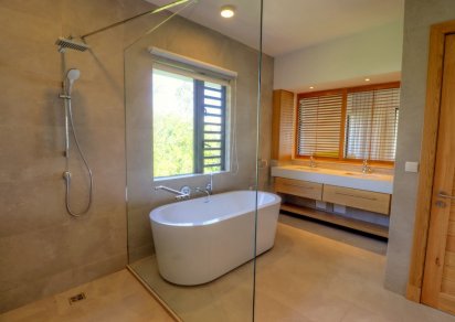 Apartment - 3 Bedrooms - 222 m²