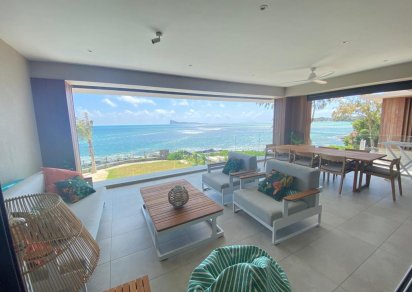 Apartment - 3 Bedrooms - 230 m²
