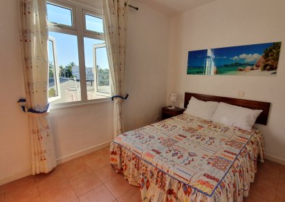 Apartment - 3 Bedrooms - 860 m²