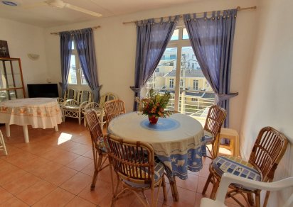 Apartment - 3 Bedrooms - 860 m²