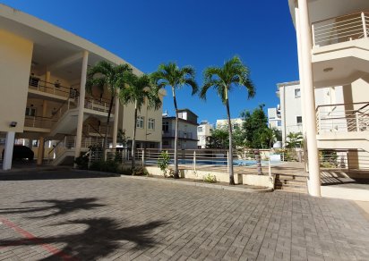 Apartment - 3 Bedrooms - 860 m²