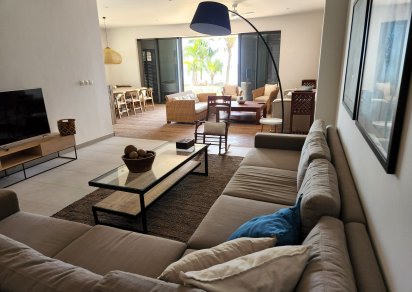Apartment - 4 Bedrooms - 280 m²
