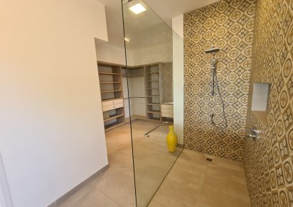 Apartment - 4 Bedrooms - 280 m²