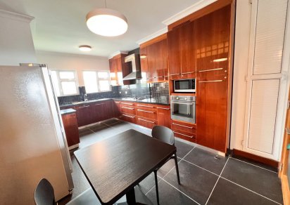 Appartement - 2 chambres - 157 m²