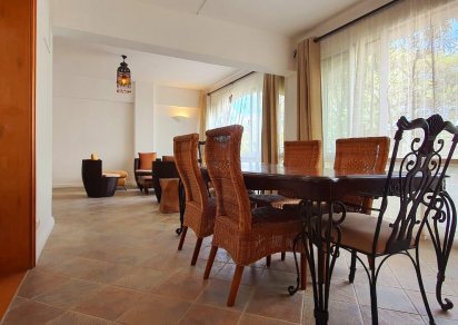 Appartement - 2 chambres - 185 m²