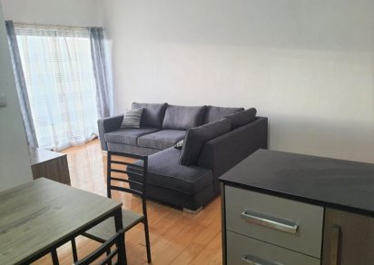 Appartement - 2 chambres - 915 p²