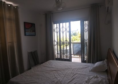 Appartement - 3 chambres - 1500 p²