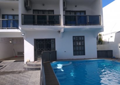 Appartement - 3 chambres - 1500 p²